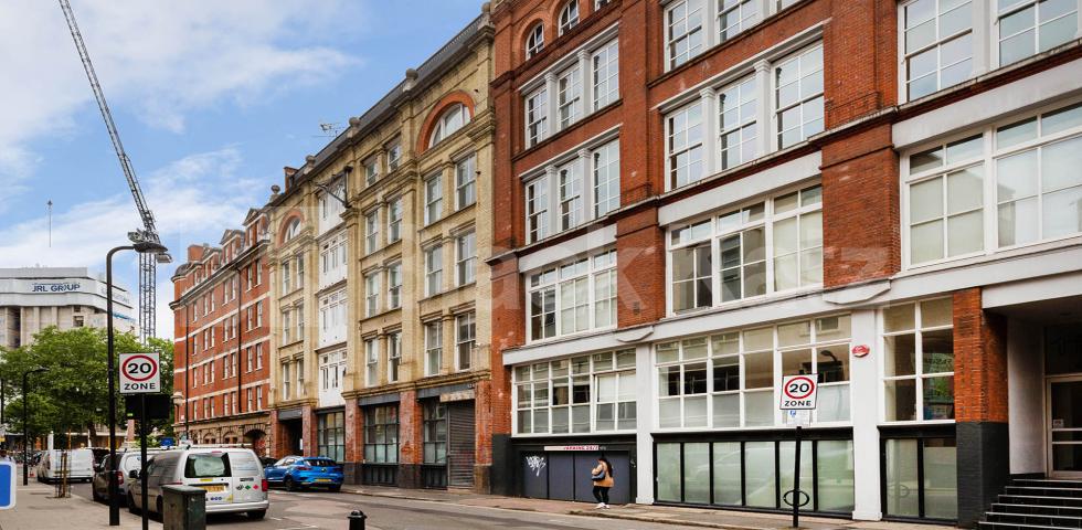 			VIRTUAL TOUR AVAILABLE!, 1 Bedroom, 1 bath, 1 reception Apartment			 TABERNACLE STREET EC2A, OLD STREET - SHOREDITCH - LIVERPOOL STREET
